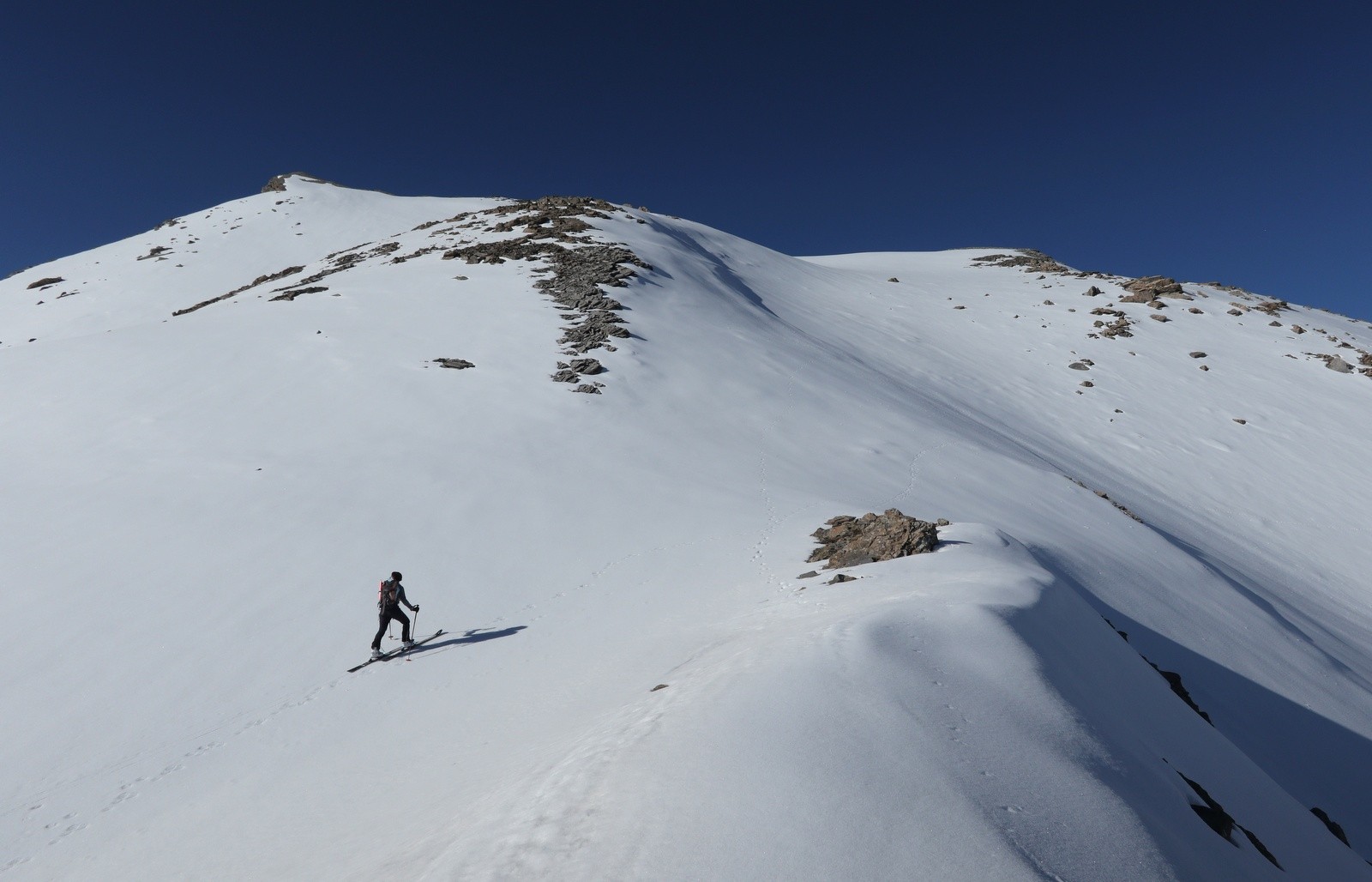 Les dernières pentes sous le sommet