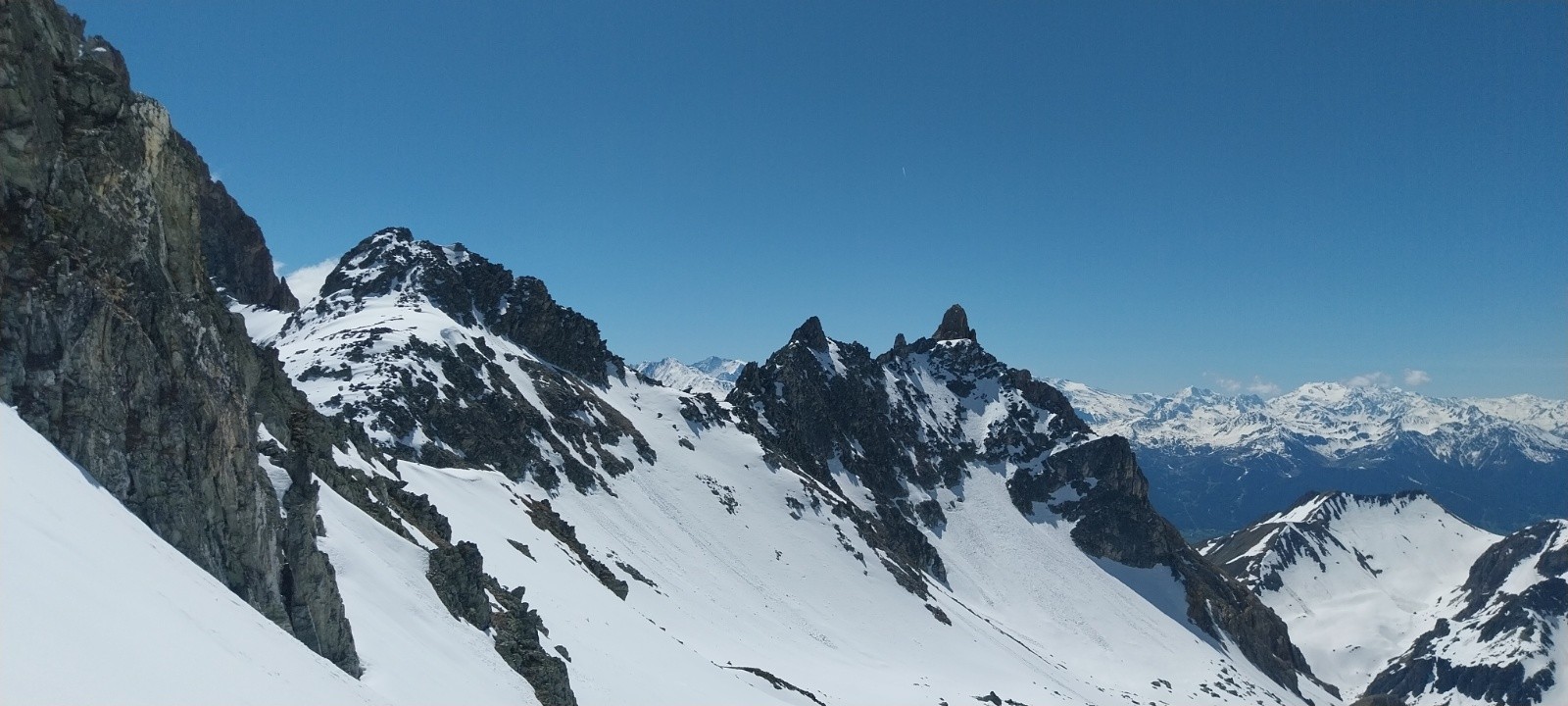 &nbsp;La grande casse au loin