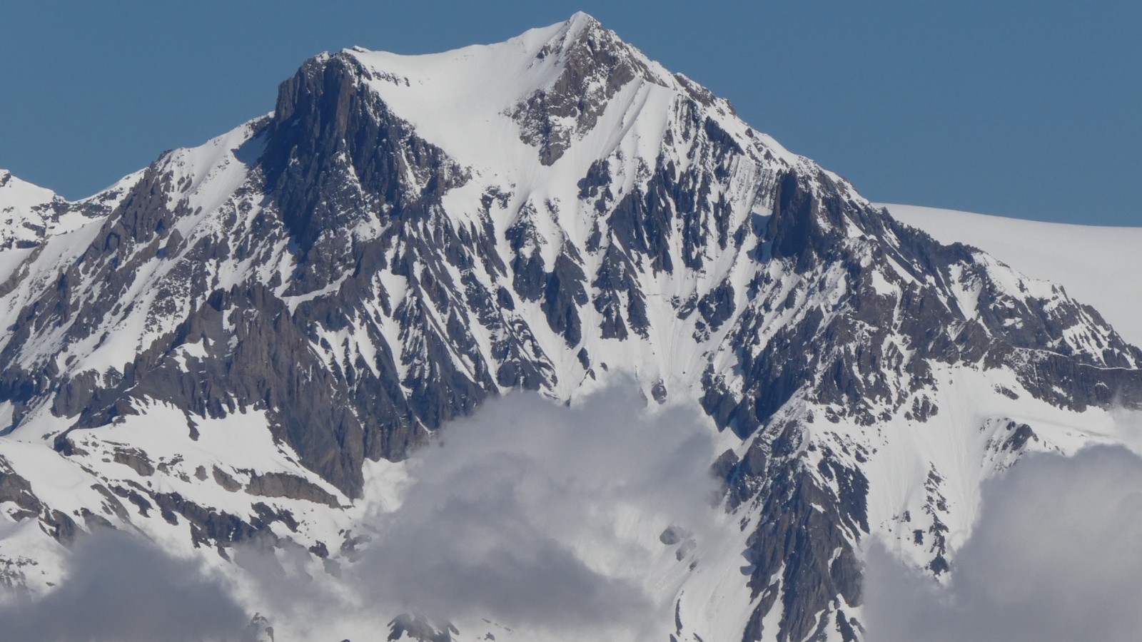 #27 J2 dédicace aux valeureux descendeurs de la Dent Parrachée J2 dédicace aux valeureux descendeurs de la Dent Parrachée