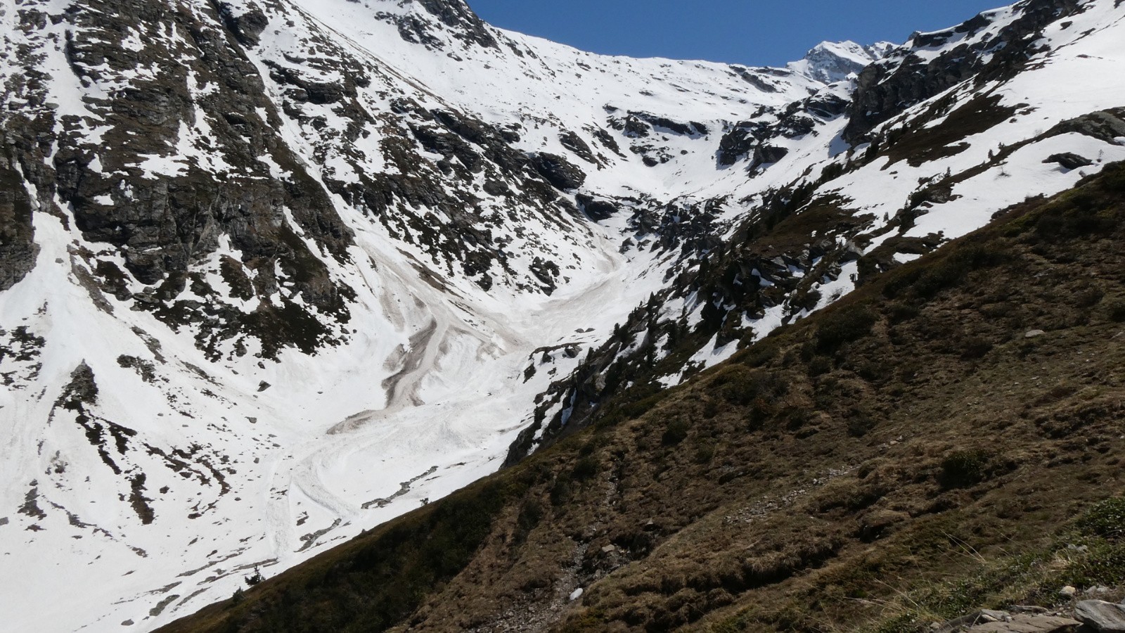 #14 J1 dans le vallon, l J1 dans le vallon, l'itinéraire de montée