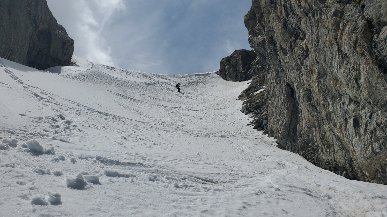 Le petit couloir qui va bien avant le Plan des 3 eaux