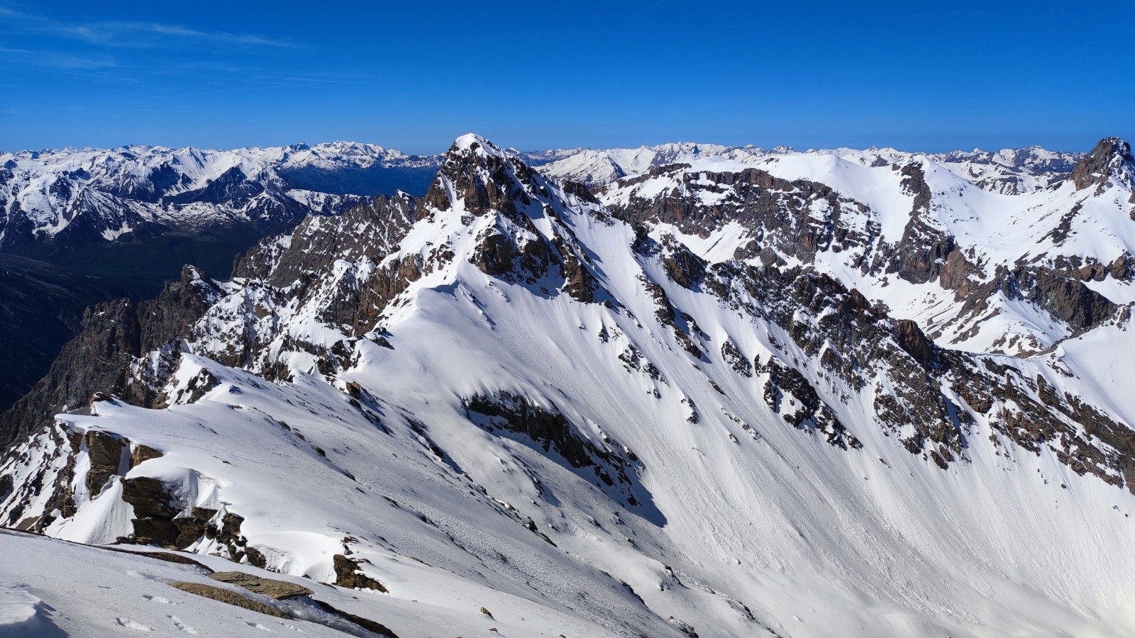 Depuis le sommet de la face SW