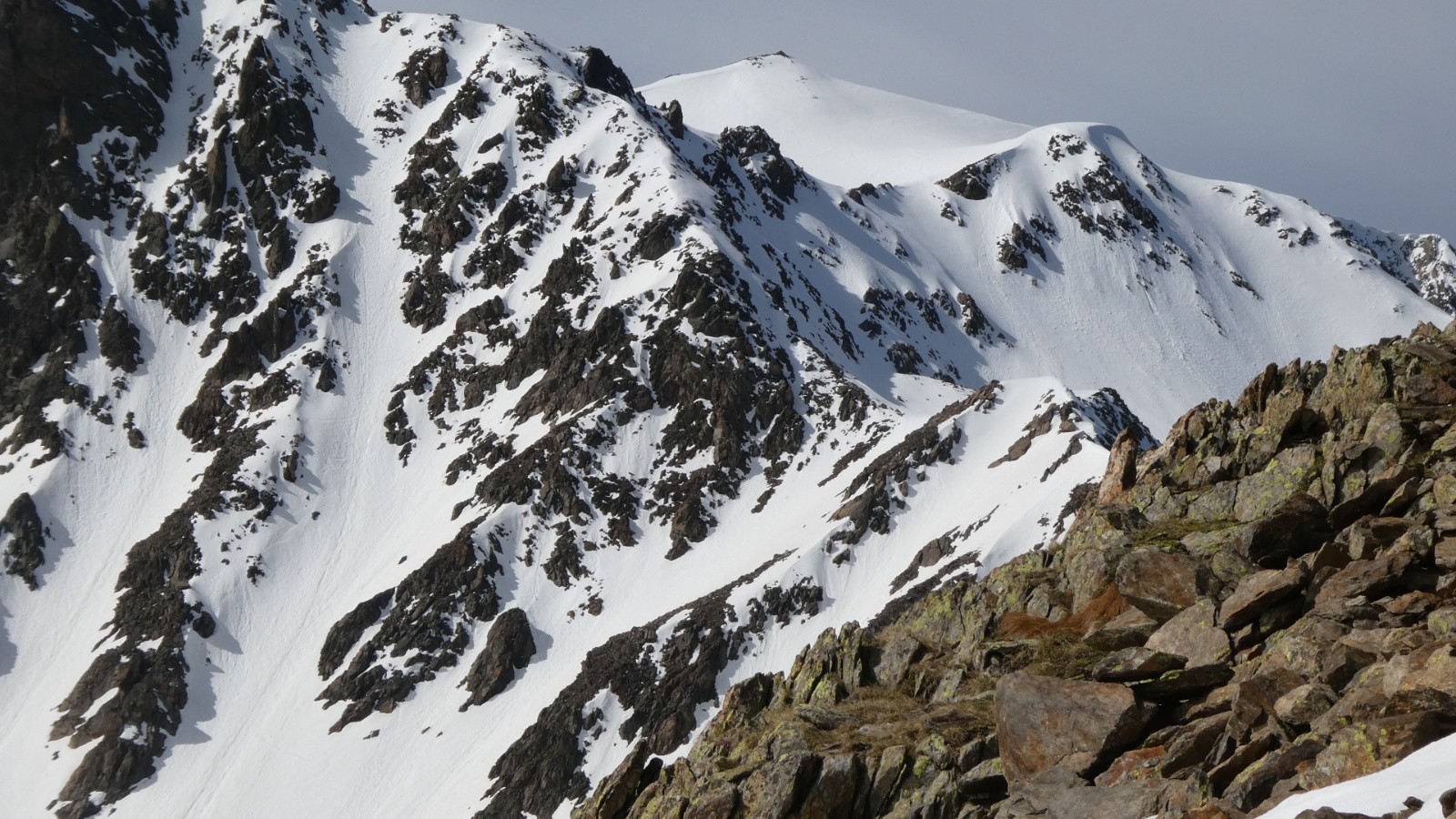 Depuis l'Aiguille de la Laisse, vue sur le Dôme des Cochettes&nbsp;