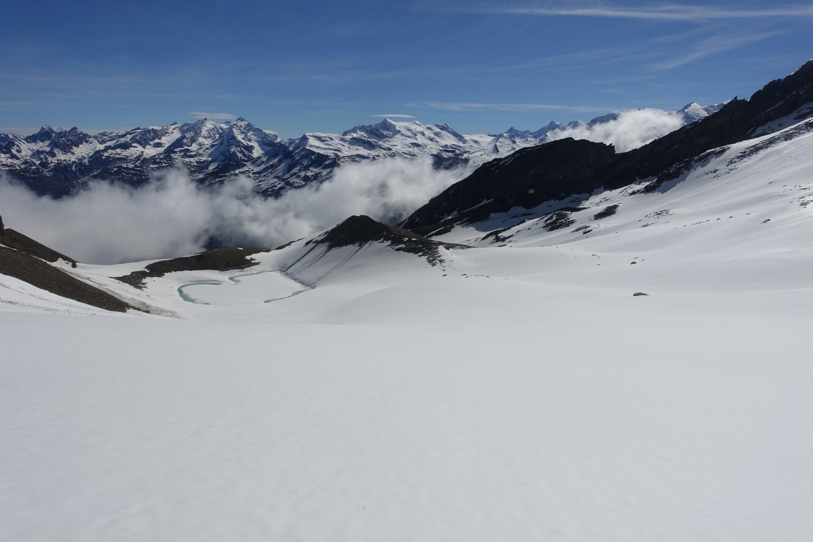On s'arrêtera au lac