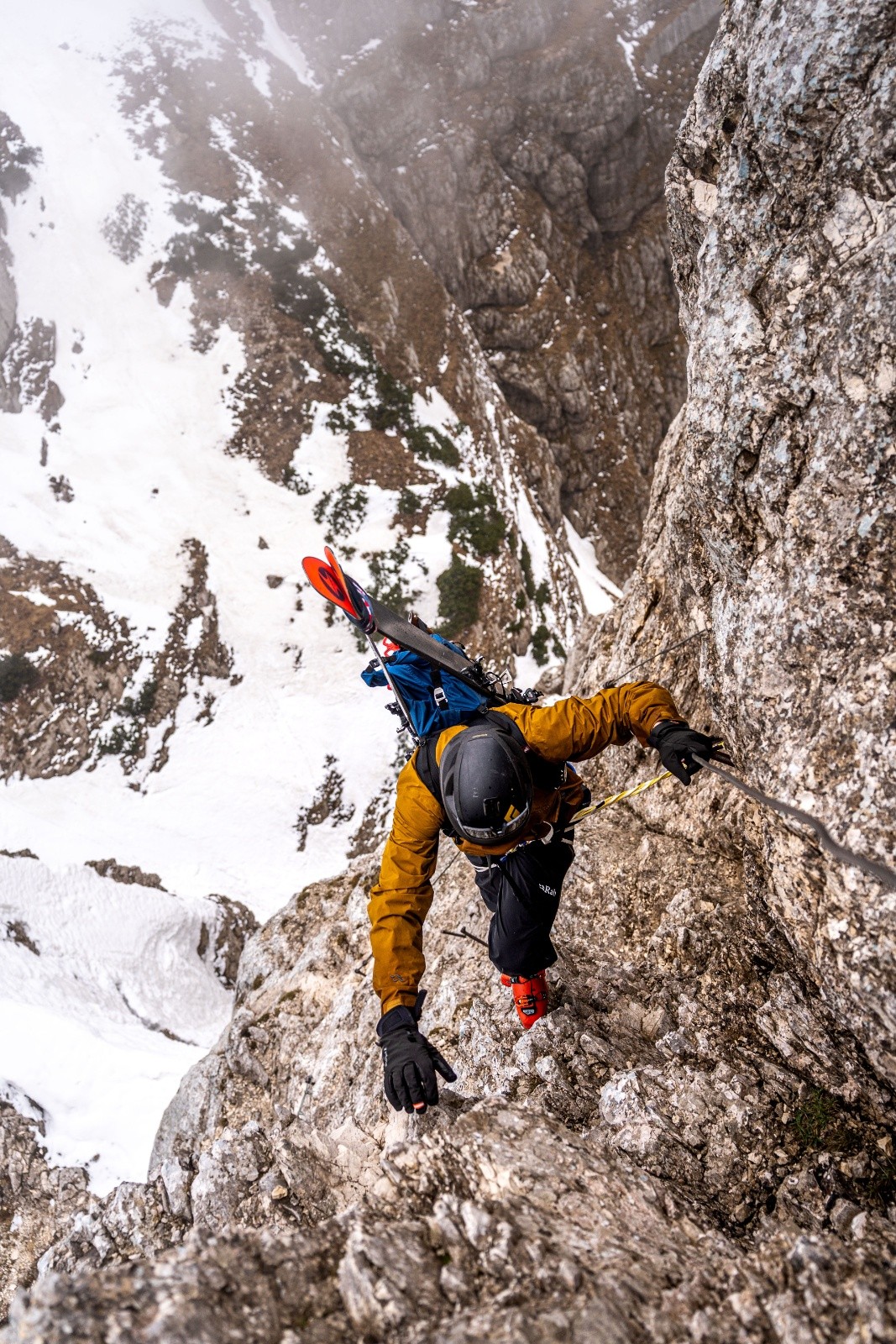  Via ferrata improvisé 😅