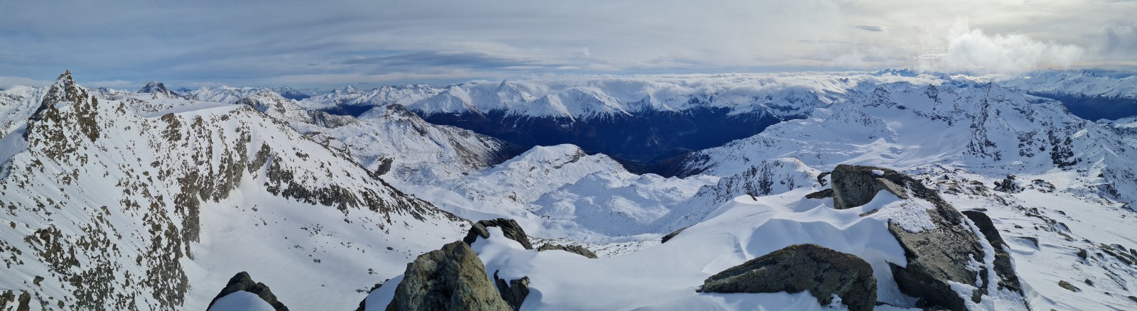 #15 Aiguille de Polset (avec repérage versant W/SW de descente depuis le dôme de Polset) et vallée de la Maurienne Aiguille de Polset (avec repérage versant W/SW de descente depuis le dôme de Polset) et vallée de la Maurienne