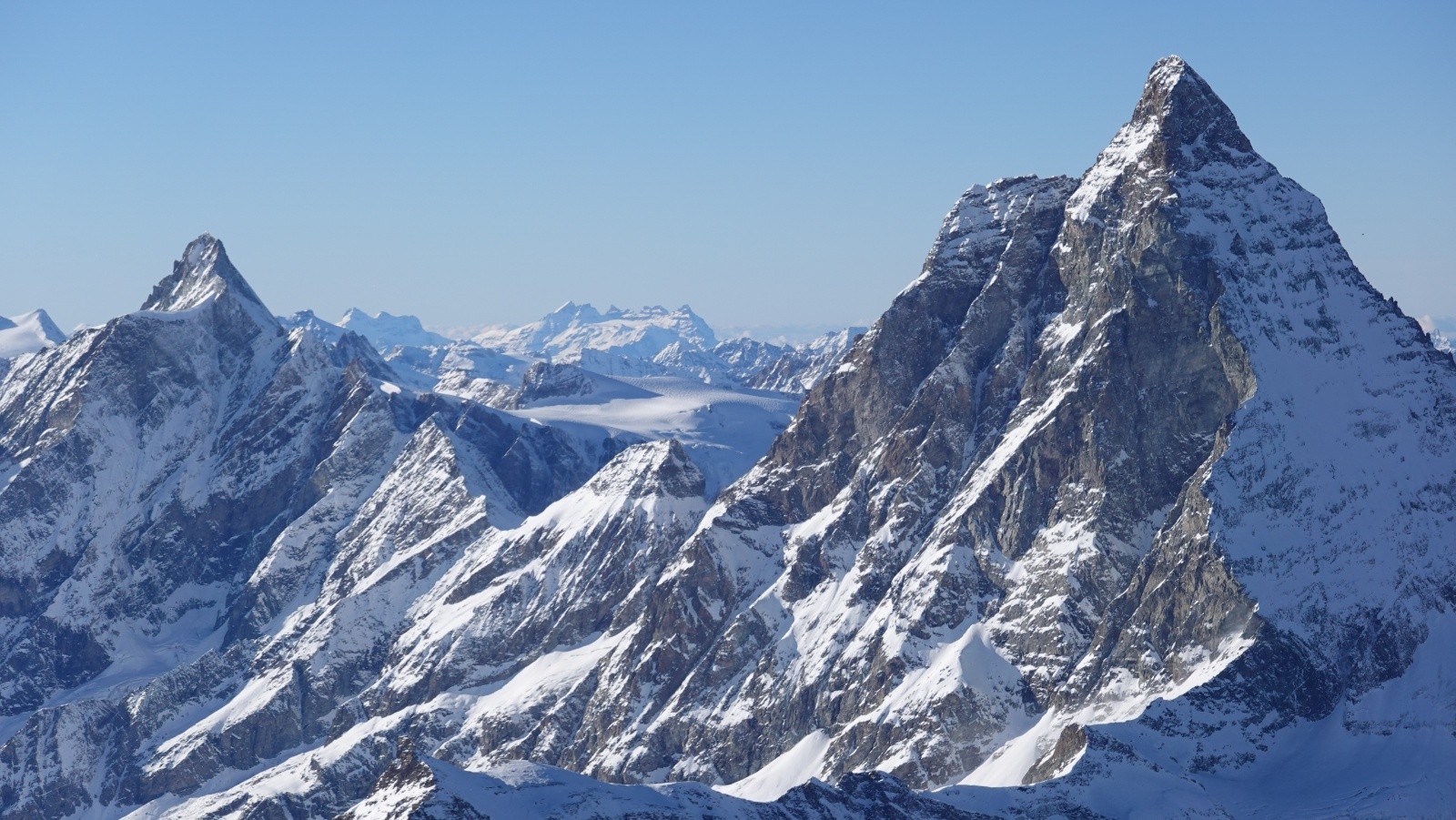#11 Panorama au téléobjectif sur la Dent d Panorama au téléobjectif sur la Dent d'Hérens et le Cervin