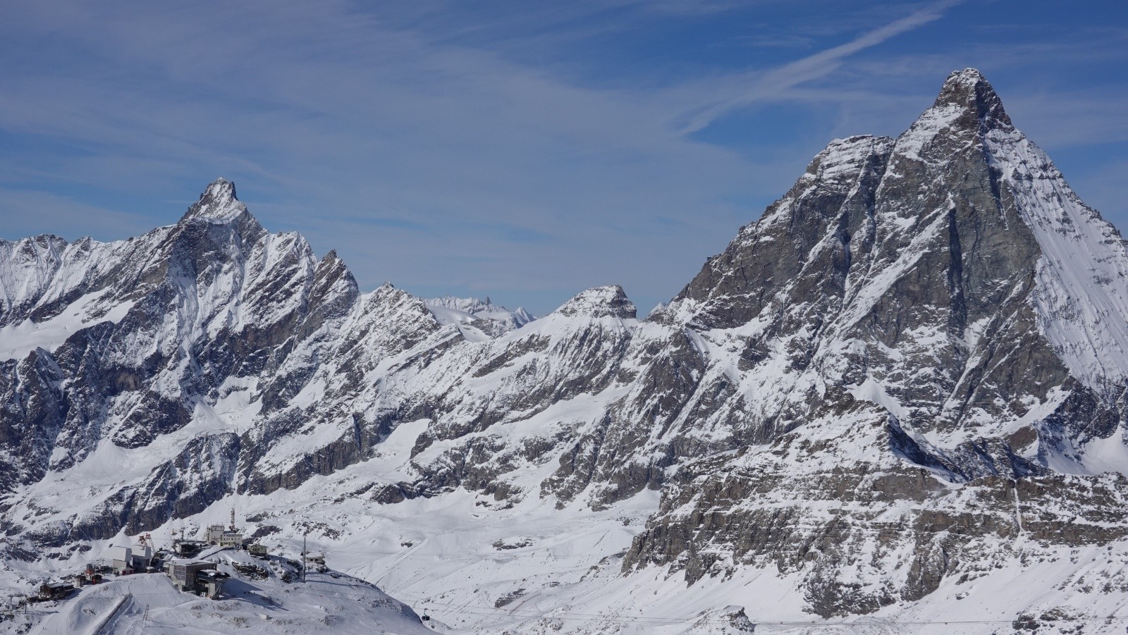 #2 Panorama au téléobjectif sur la Dent d Panorama au téléobjectif sur la Dent d'Hérens et le Cervin