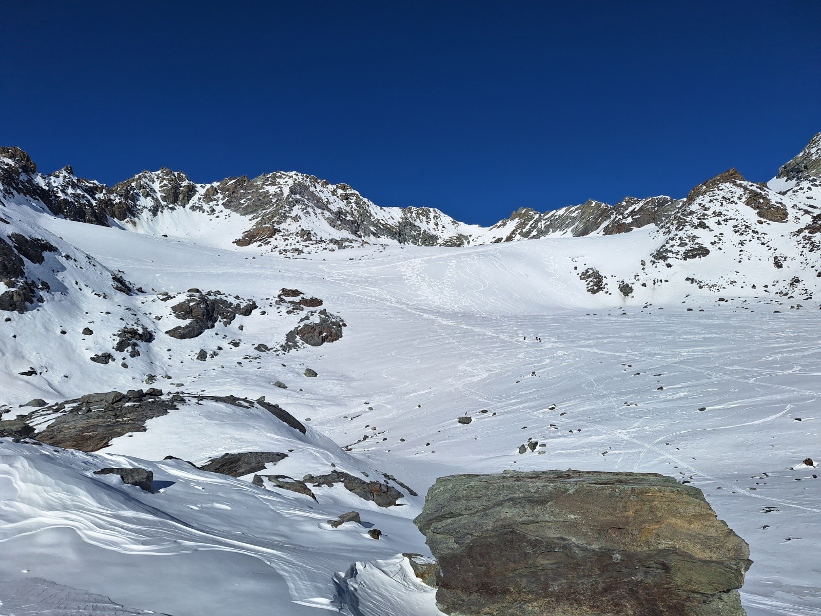 Bien tracé le glacier!