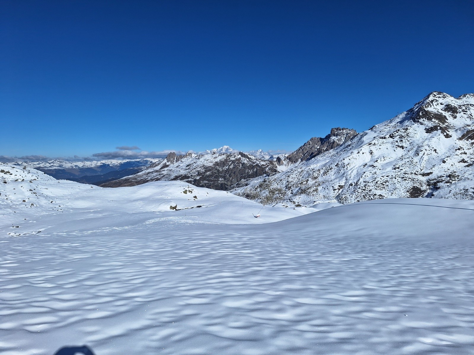 Côté Méribel sous le lac de la Chambre