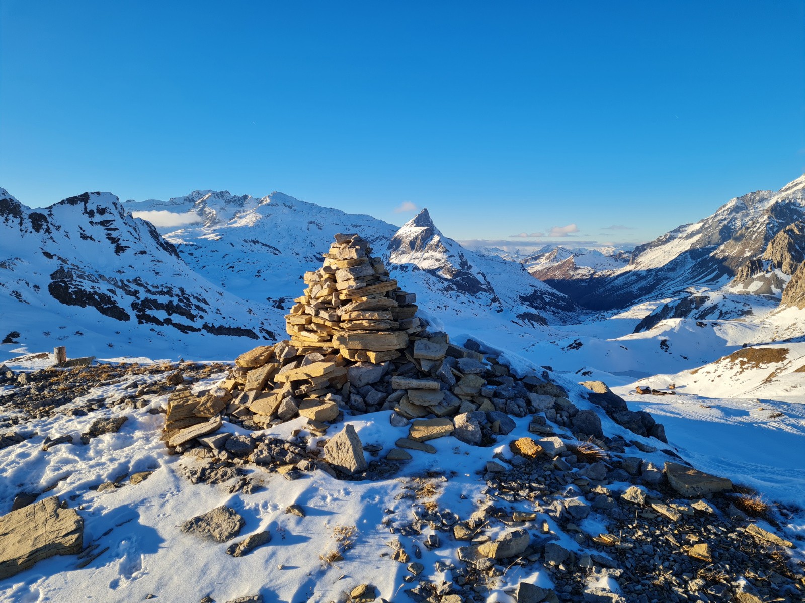 Signal du Palet, avec refuge juste à droite