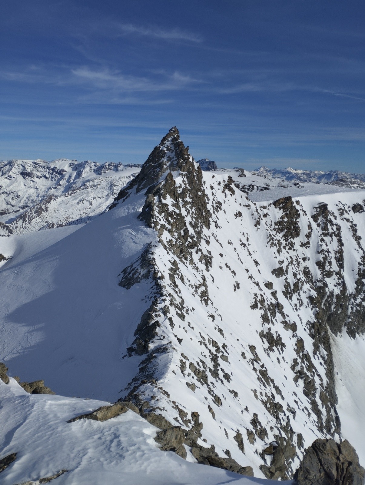 L'aiguille de Polset qui nous fait de l'oeil 