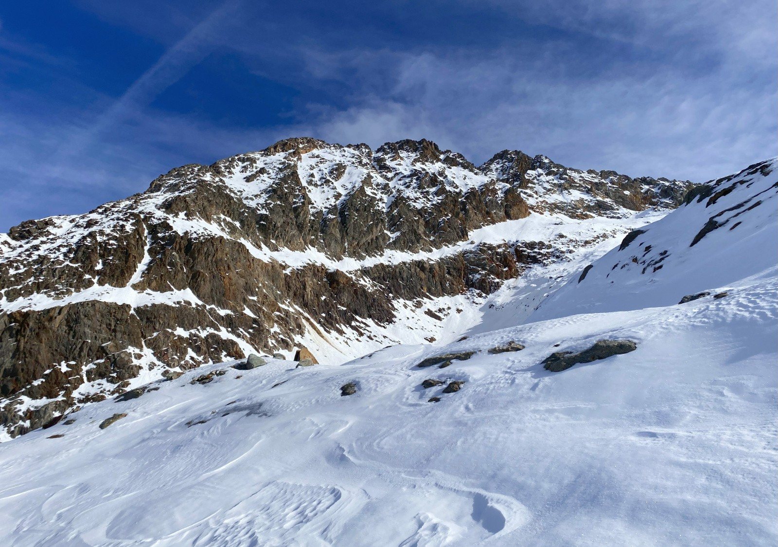 Cimes de la Barbarate et passage pas terrible au centre droit