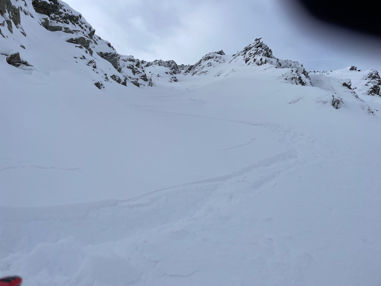 #7 Bas du couloir, les cuisses ont chauffé Bas du couloir, les cuisses ont chauffé