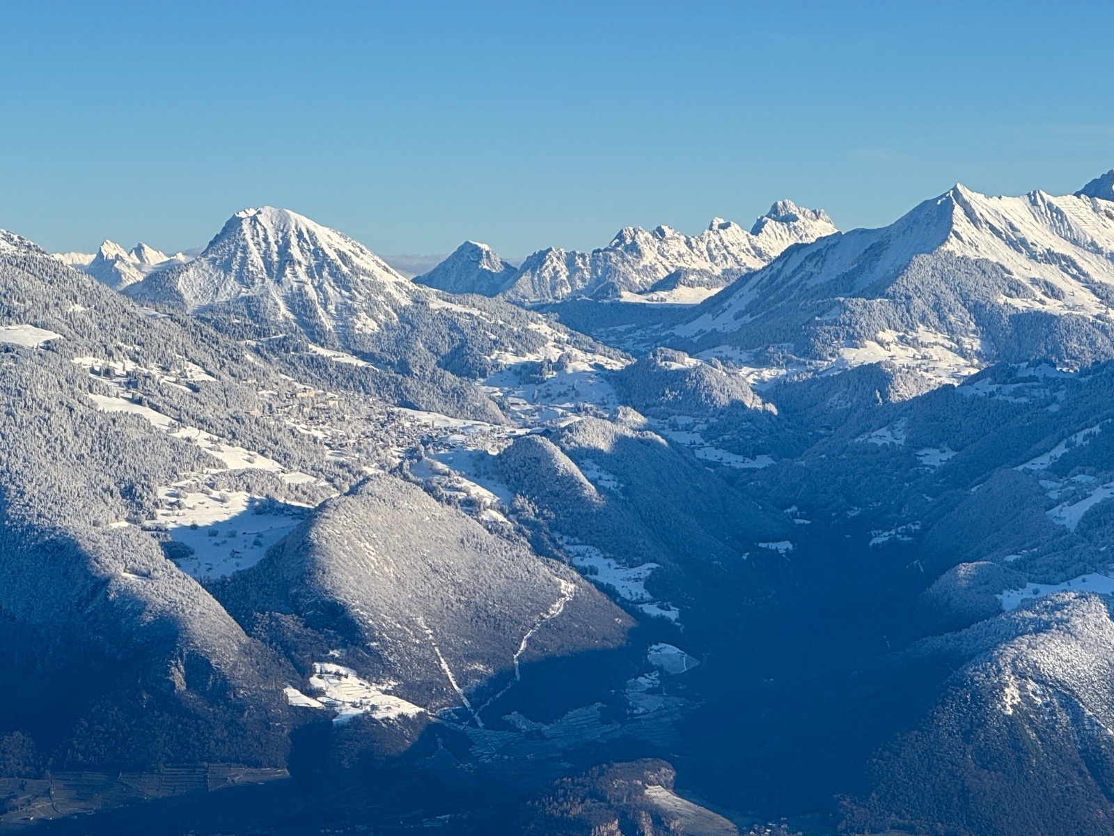 #11 Pic Chaussy et Pays d Pic Chaussy et Pays d'Enhaut