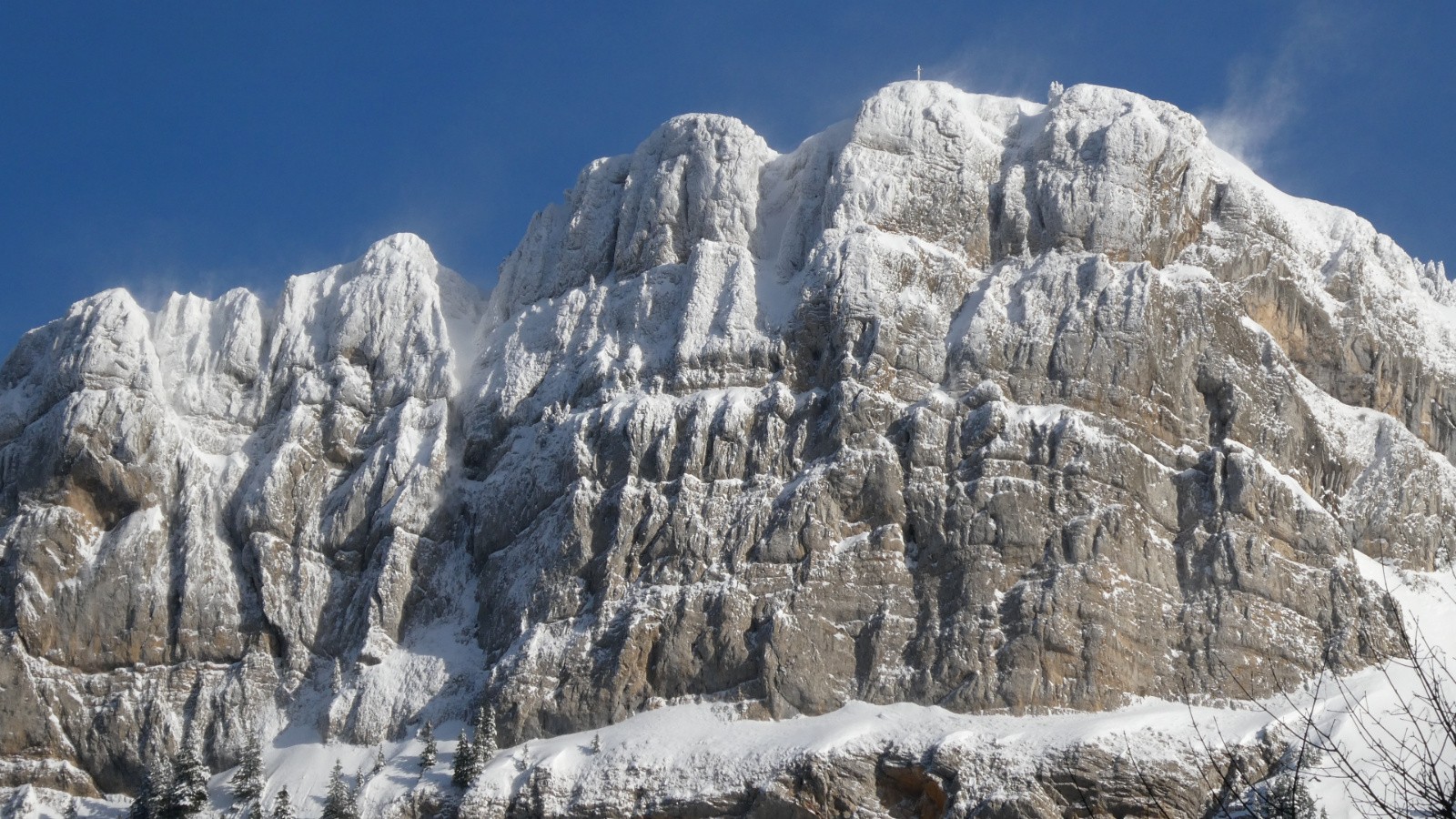 Petit Som dans sa gangue de givre 