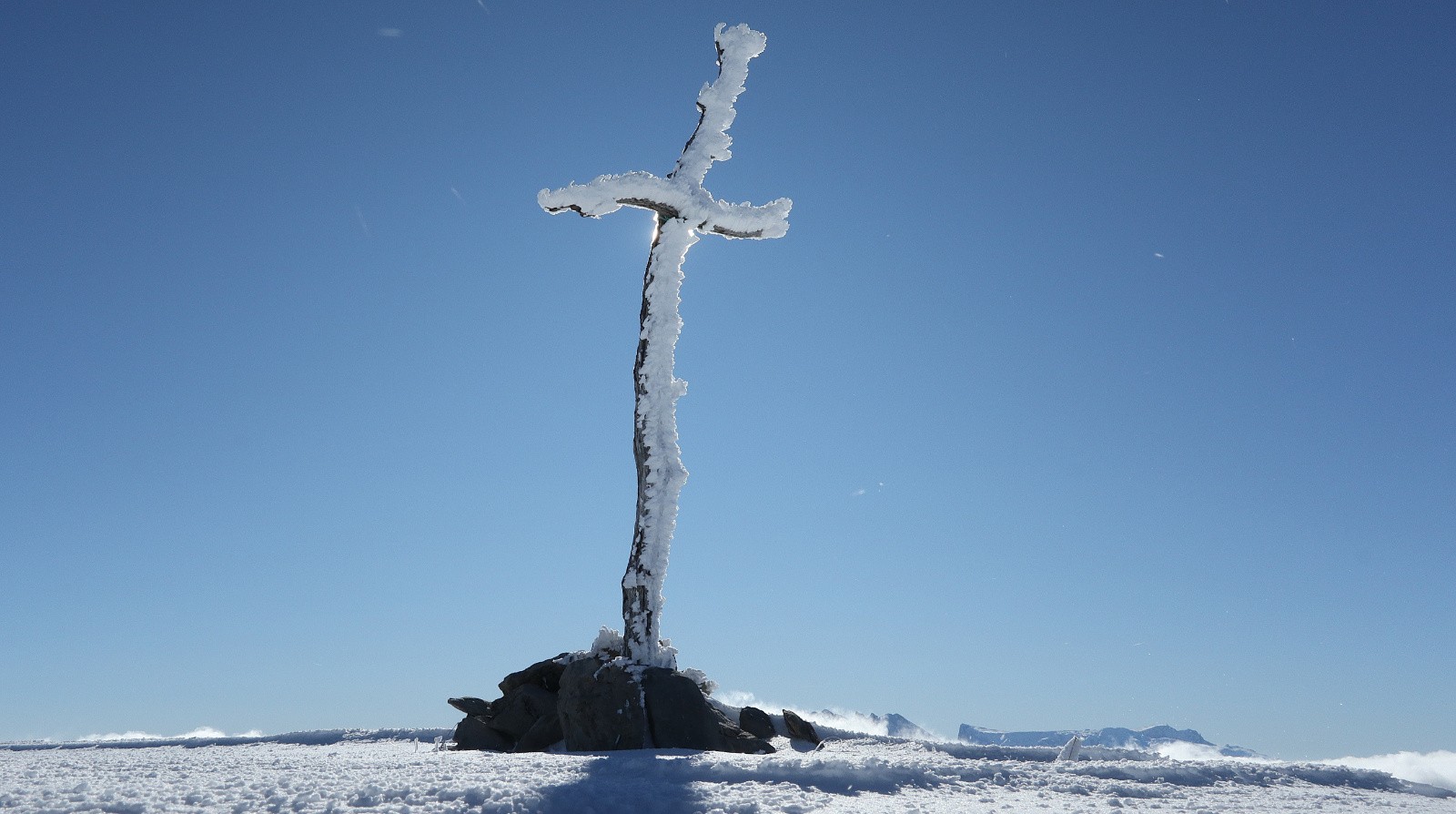 #9 Givre crucifié Givre crucifié