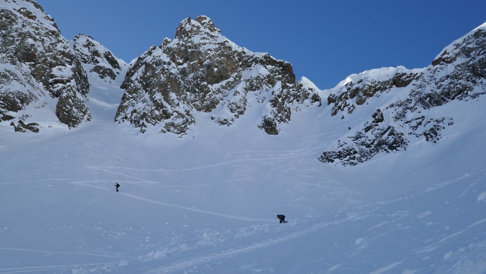 La corniche qui parait petite mais qui ne l'est pas 
