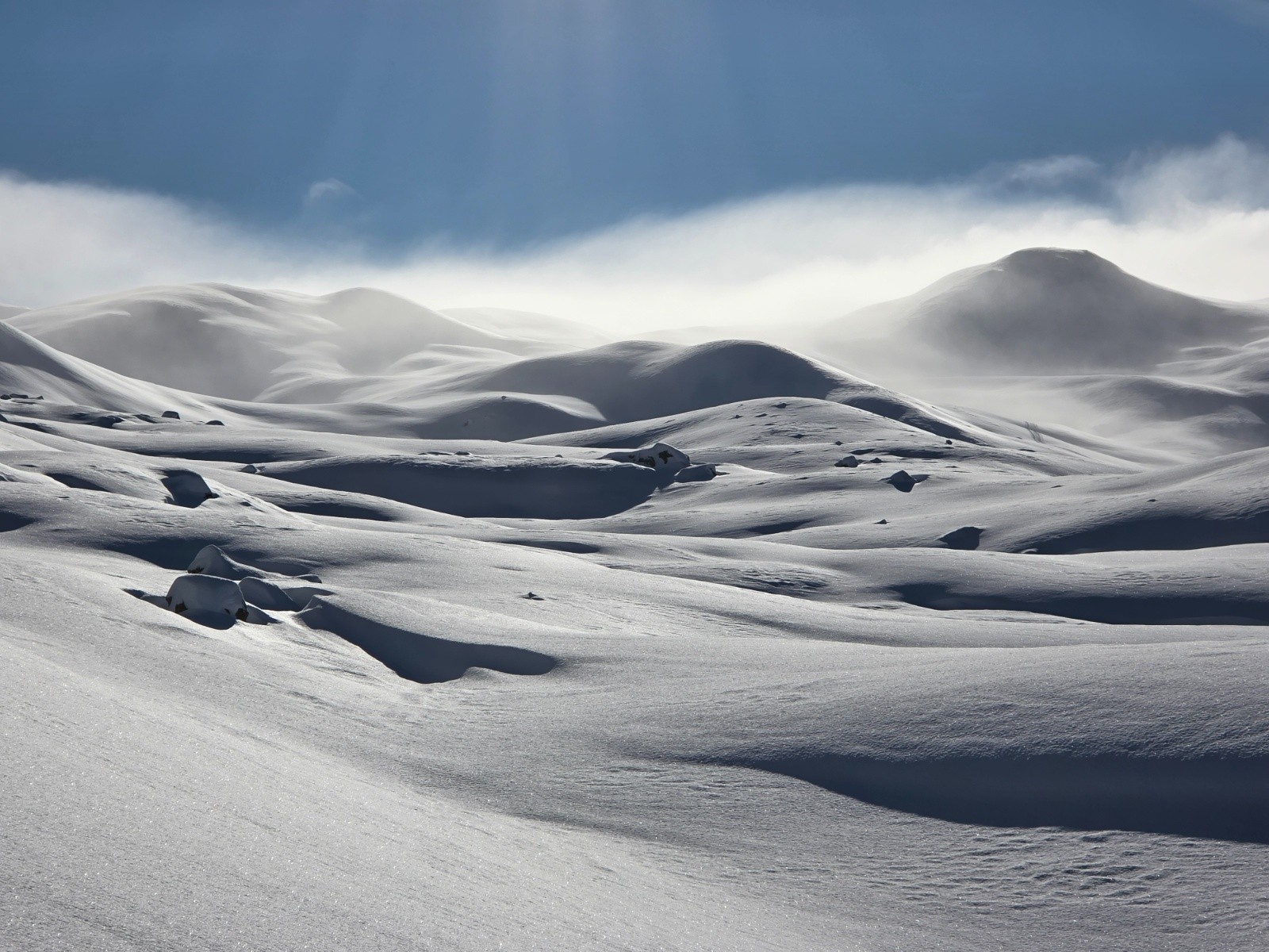 #4 Vue vers la montagne d Outray Vue vers la montagne d Outray