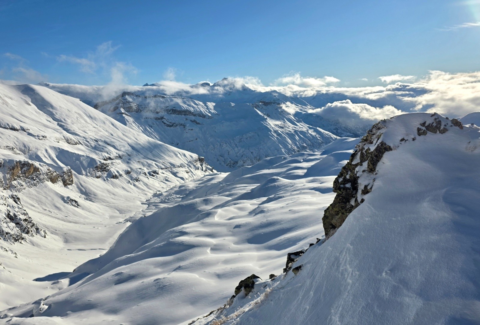 #7 Vue vers le Beaufortin depuis la crête. C est beau Vue vers le Beaufortin depuis la crête. C est beau