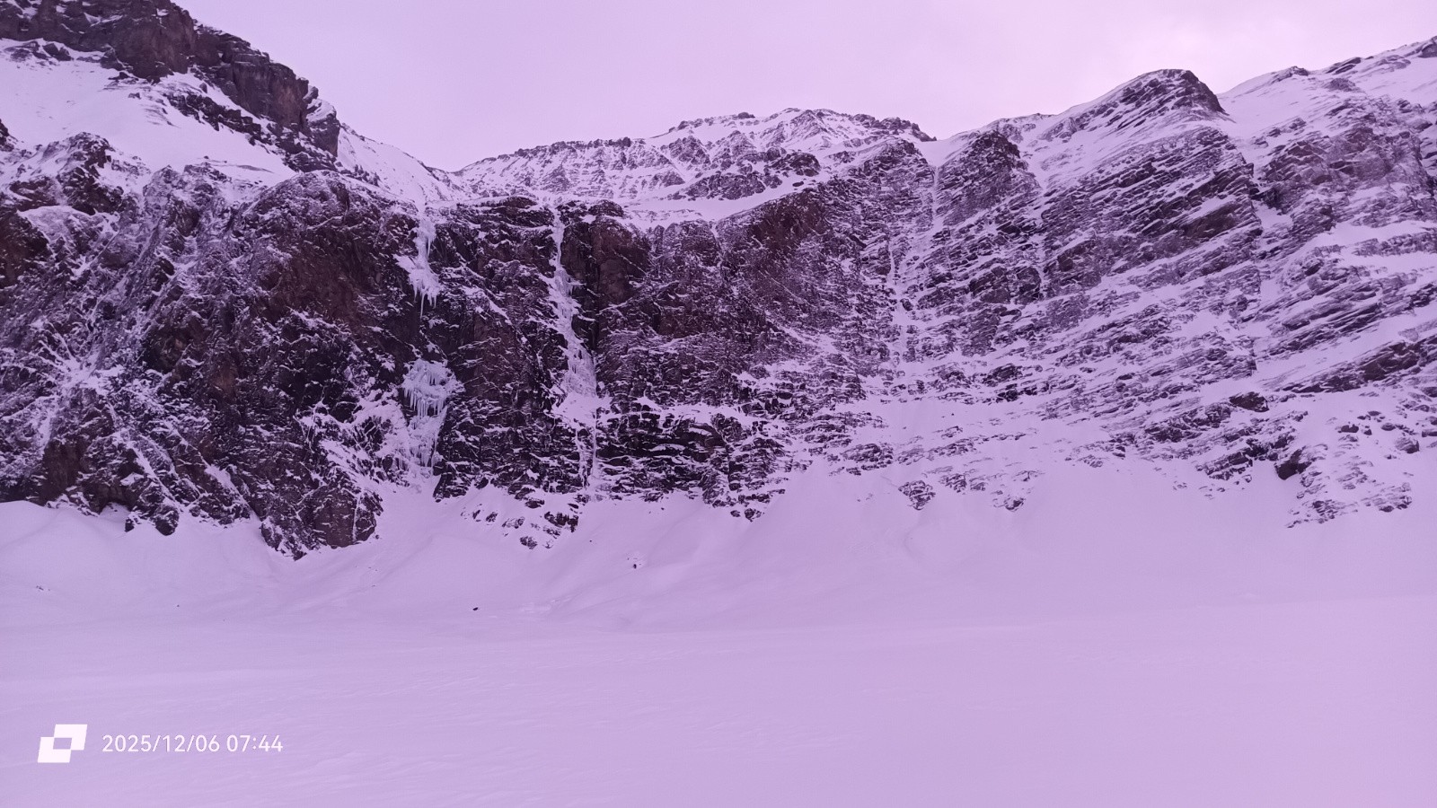 Les belles falaises du Wildhorn 