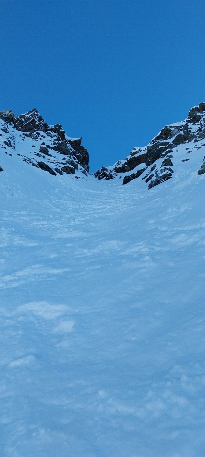  Haut du couloir de dent noire