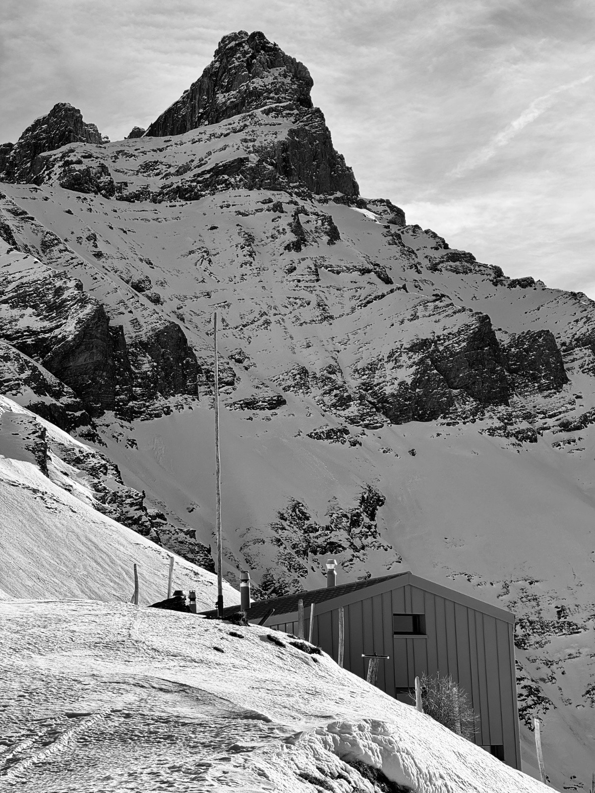 #10 Dent de Morcles et Cabane de la Tourche Dent de Morcles et Cabane de la Tourche