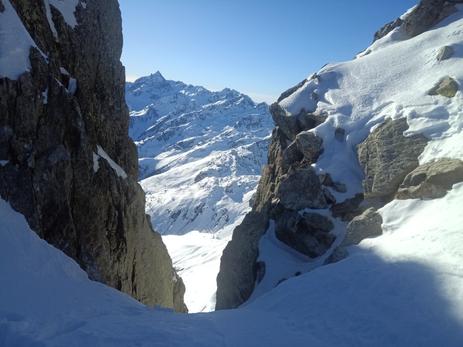 #15 Haut du couloir des Ilettes Haut du couloir des Ilettes