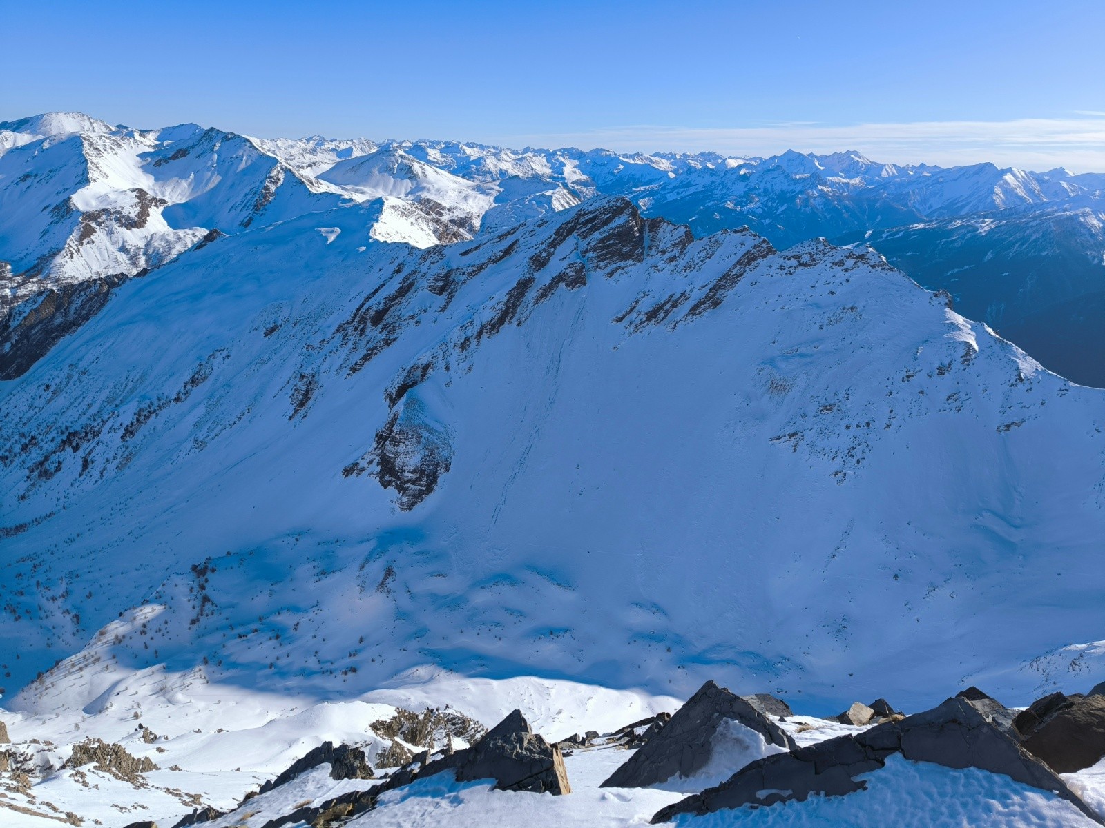 #1 Costa Rouenda + Silhourais Costa Rouenda + Silhourais