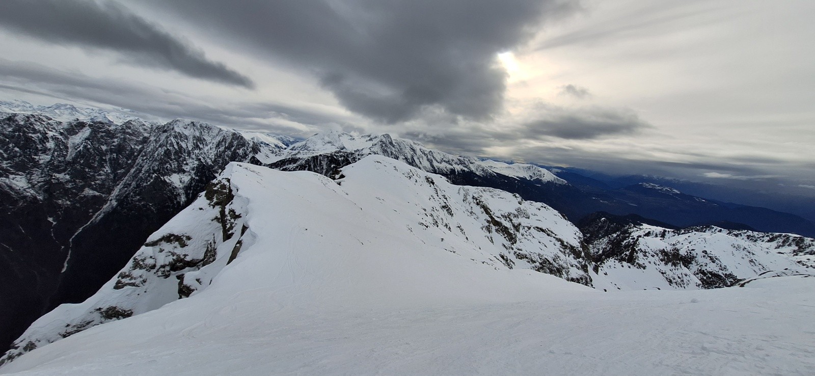 #12 PETIT VAN PETIT VAN