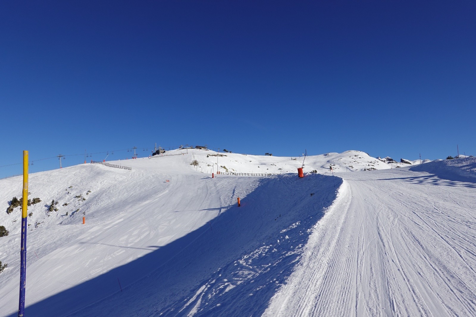 #13 Personne sur le spistes Personne sur le spistes