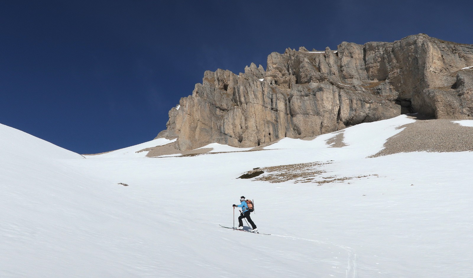 Sous les falaises d'Oriol&nbsp;