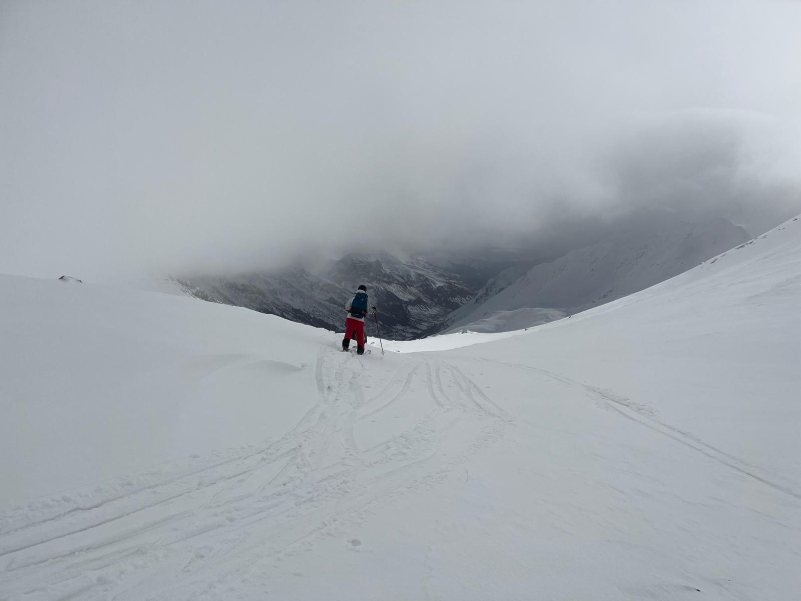 #9 J2: c est par là! J2: c est par là!