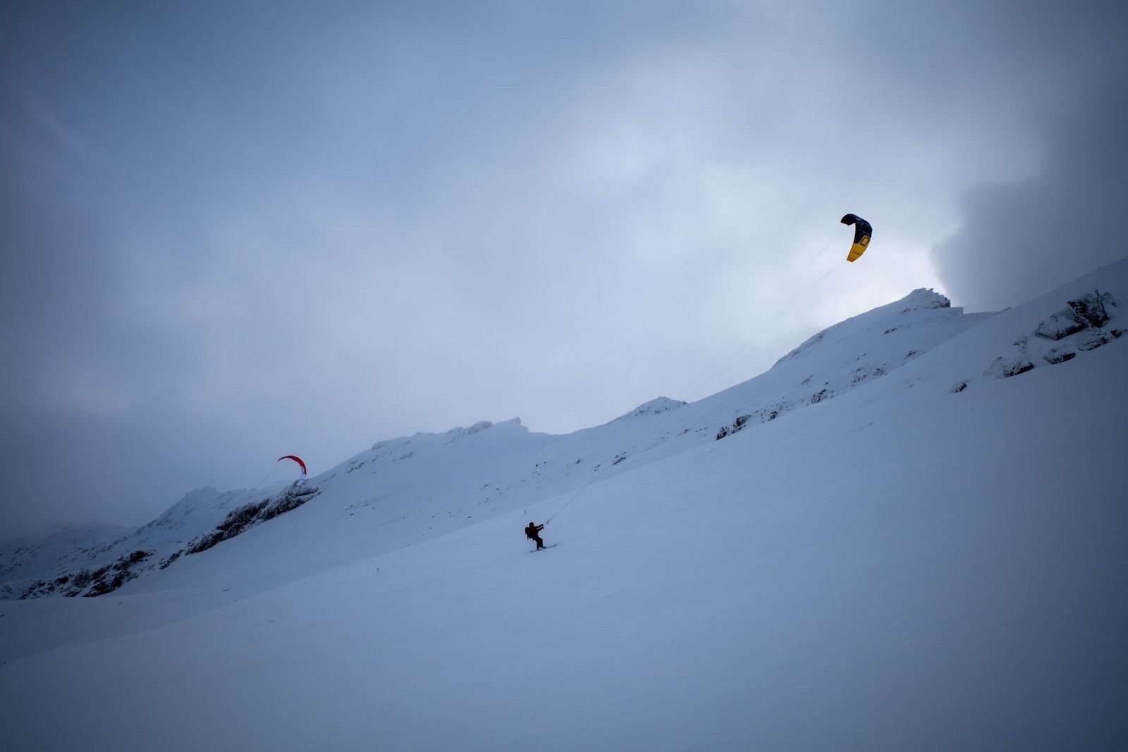 #16 J2: ça doit pas être Hobbes, là 😁 J2: ça doit pas être Hobbes, là 😁