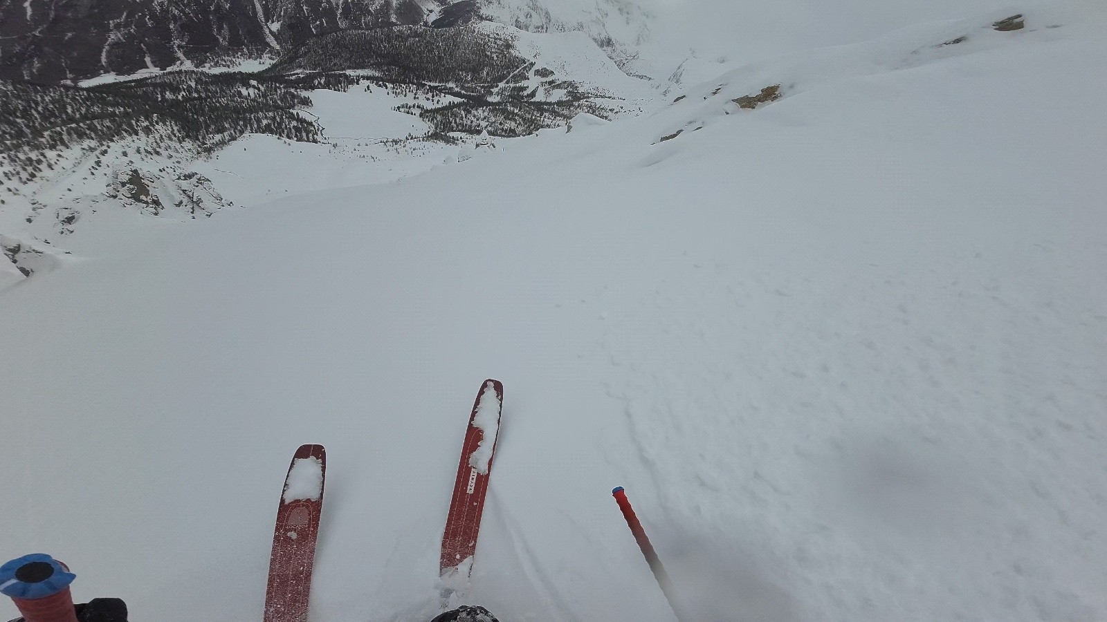 Bas de la seconde ligne