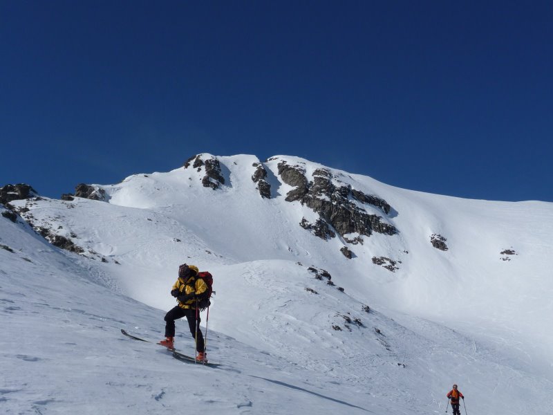 Sommet du Roca del Abysse : Vue du sommet, et du couloir descendu ce jour.