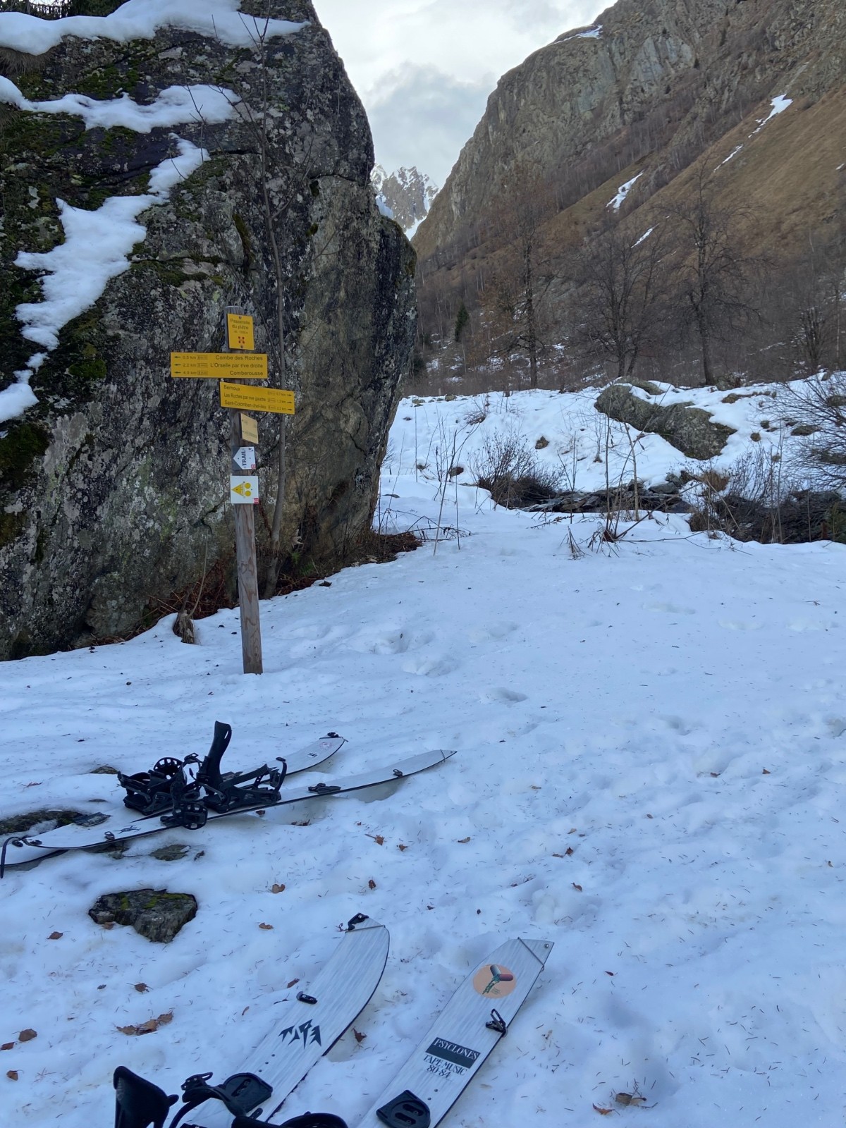 Ici, tourner à Gauche