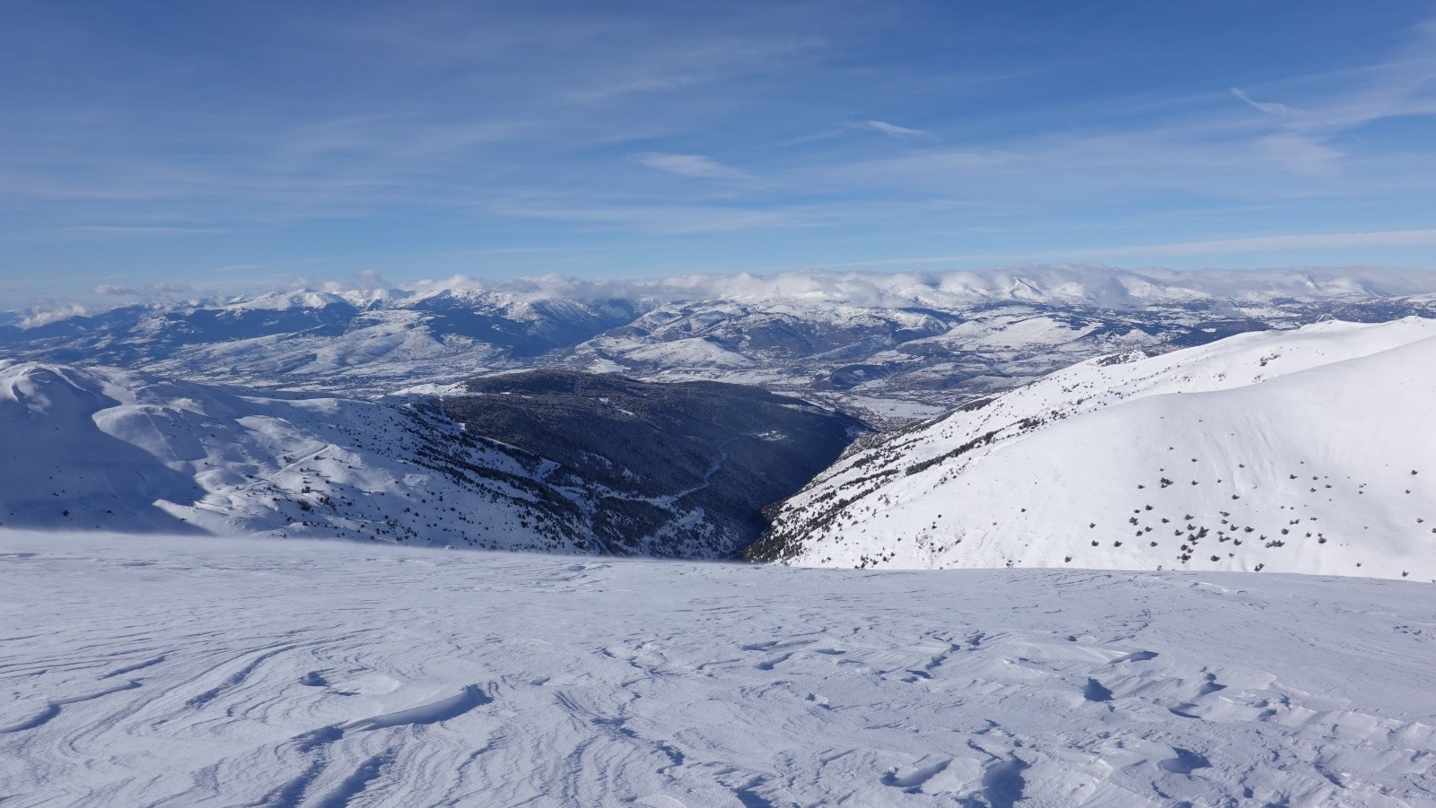 Panorama sur la vallée du Carol, la basse et haute Cerdagne