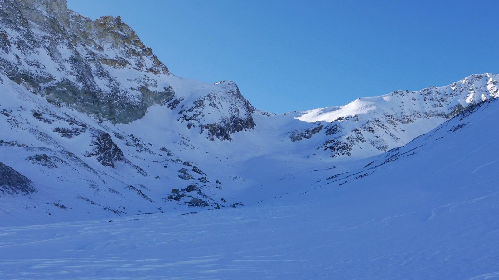 Col des ignes et à gauche, col supérieur des Ignes