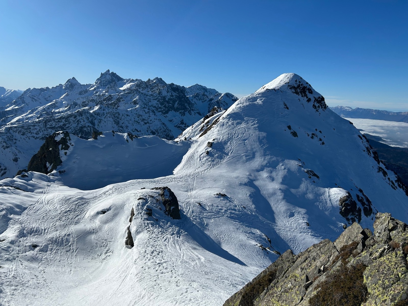 #5 Dent Blanche Bedina sur fond de Gd Pic Dent Blanche Bedina sur fond de Gd Pic