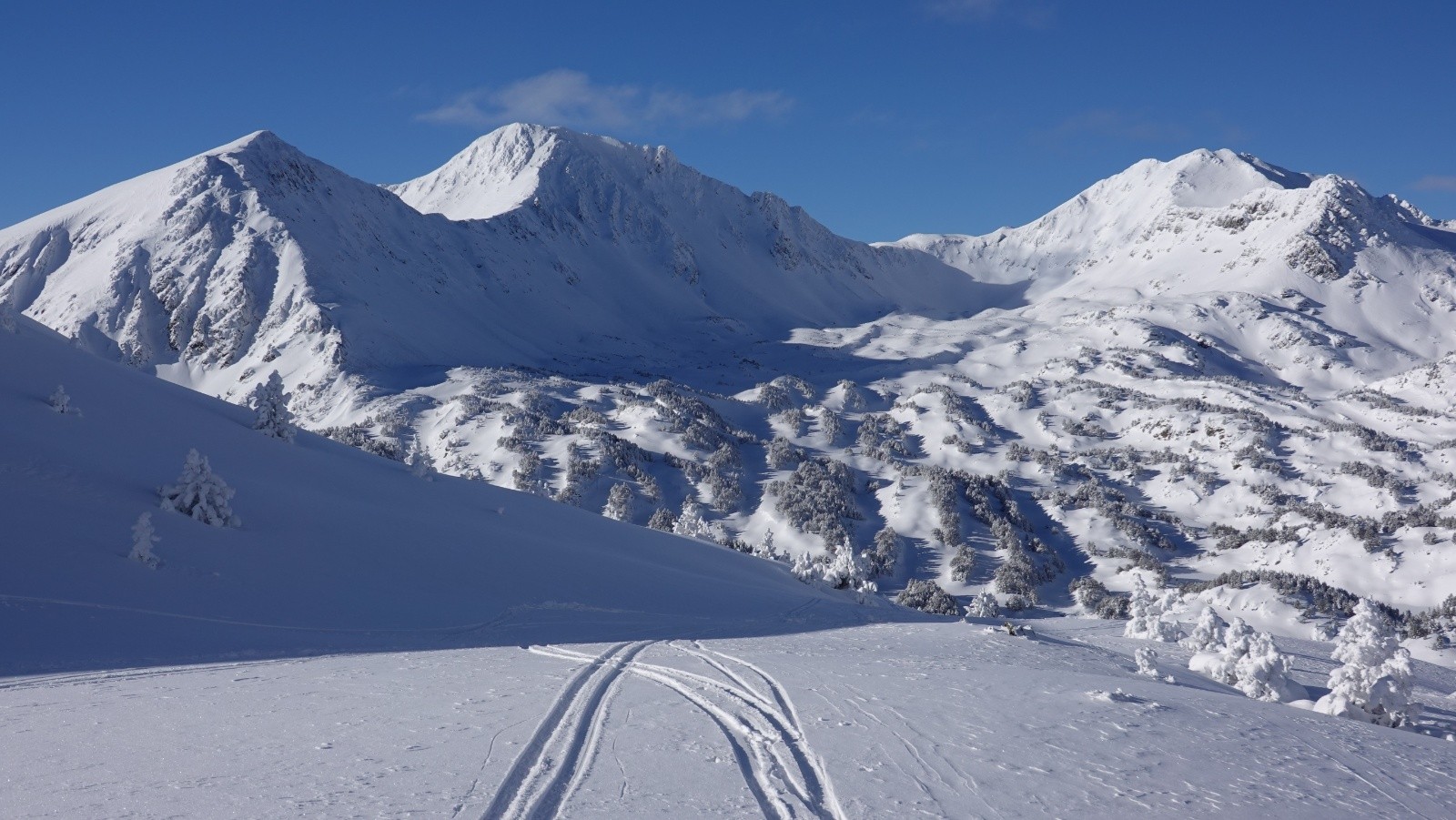 #5 Panorama sur Le Petit Péric, Puig Péric et Puig de la Portella Gran Panorama sur Le Petit Péric, Puig Péric et Puig de la Portella Gran