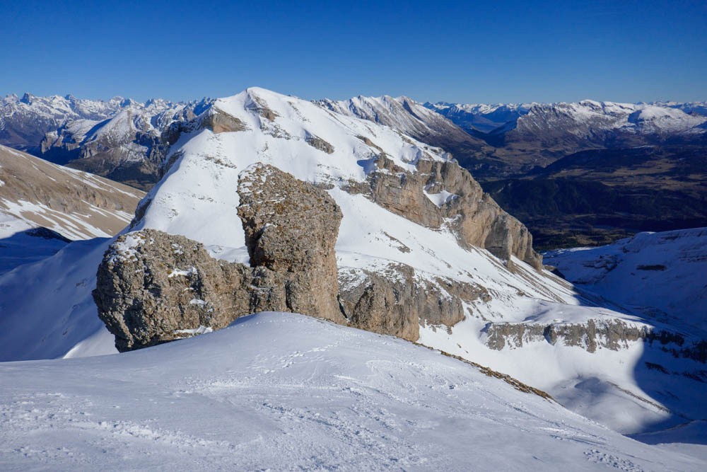 en descendant par la face sud