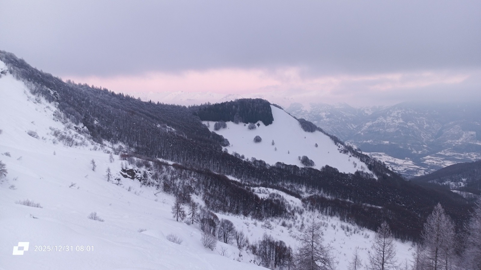 #3 Au loin, ça semble se dégager Au loin, ça semble se dégager