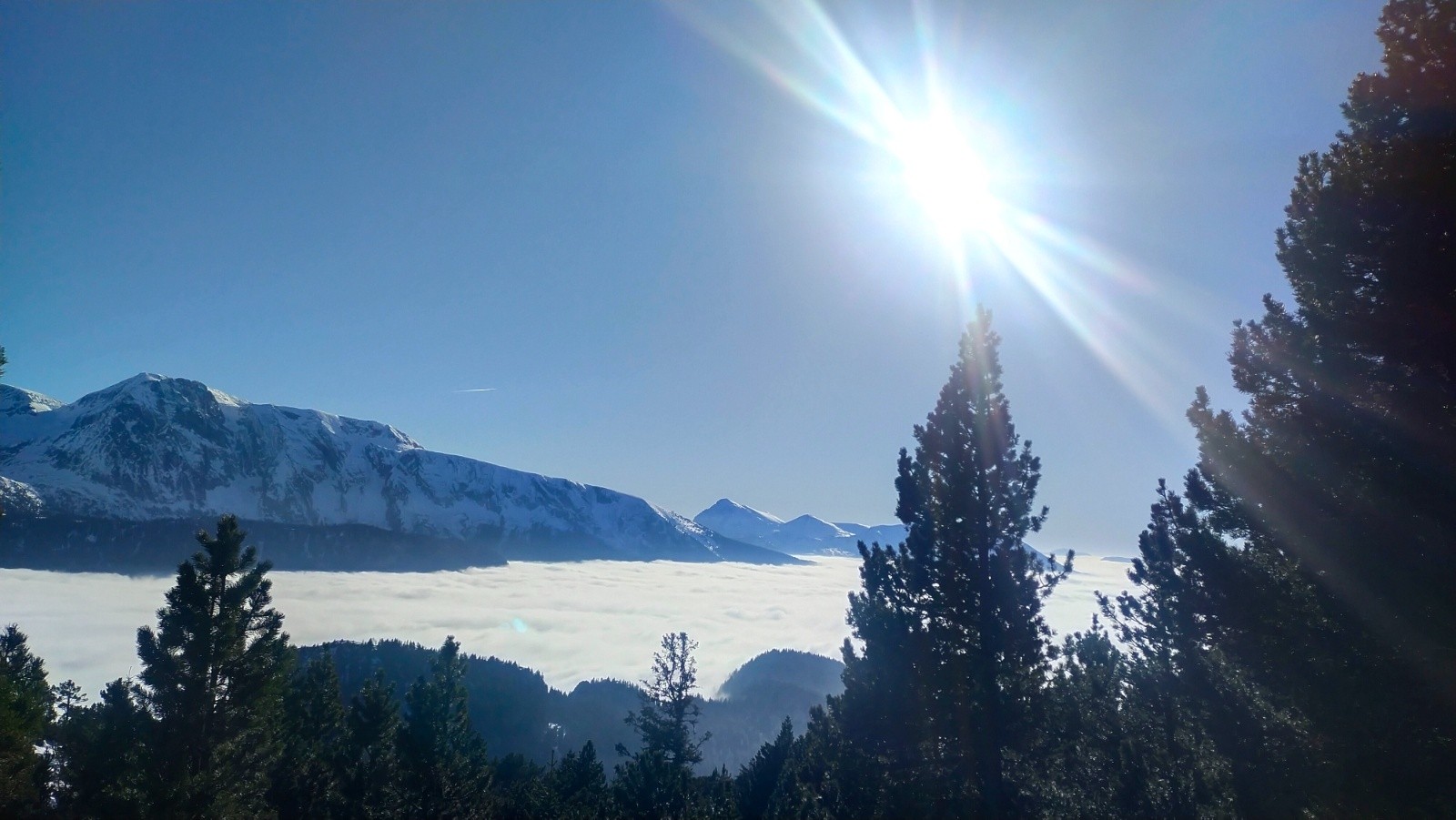 &nbsp;Mer nuages sous le taillefer