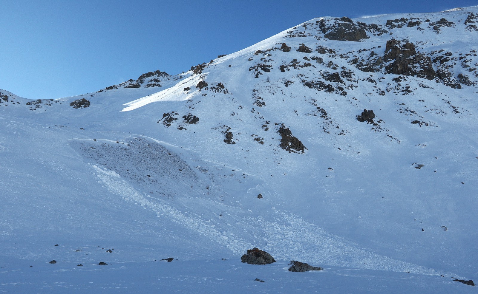 Déclenchement à distance dans la descente du col&nbsp;
