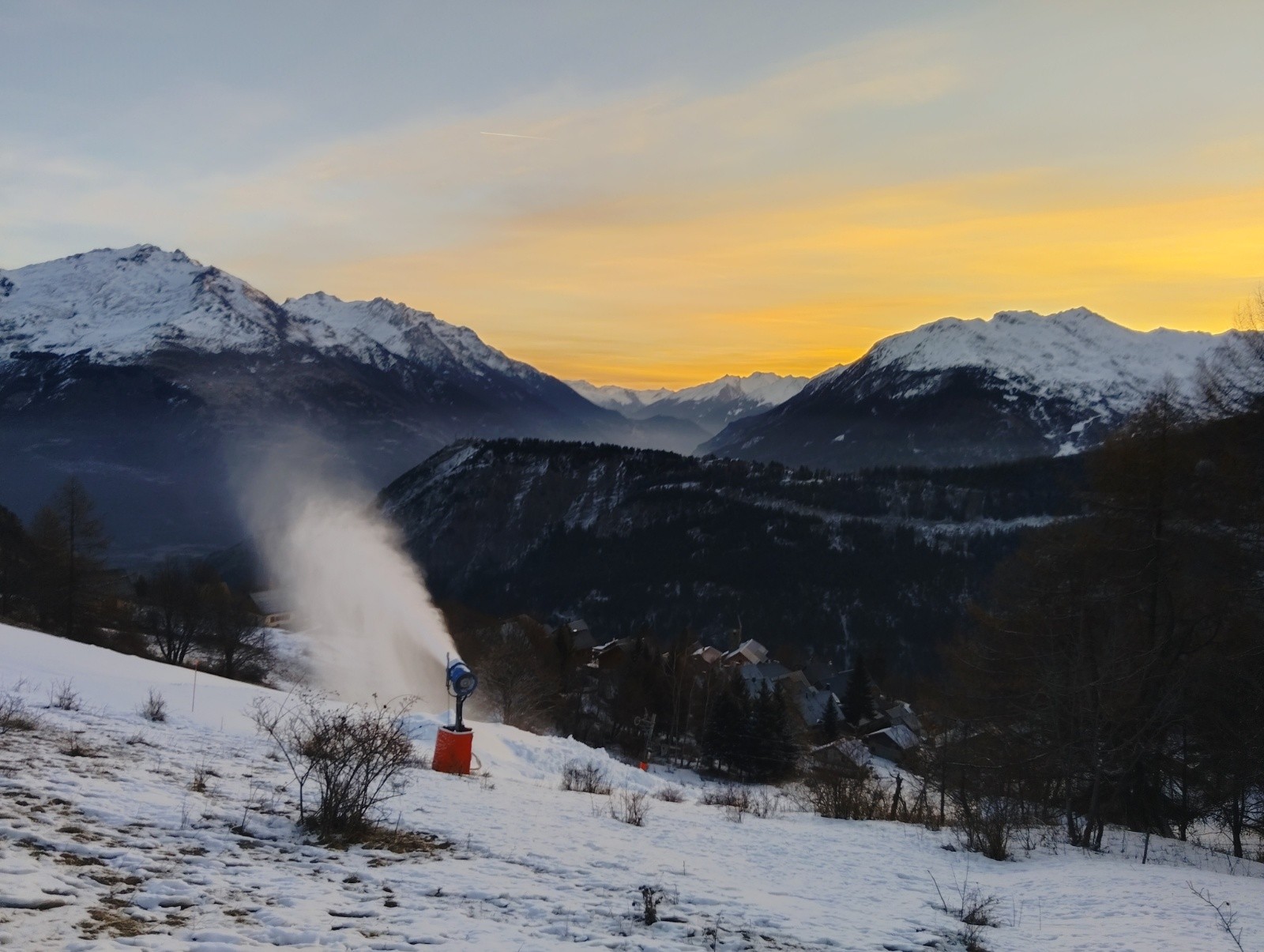 &nbsp;Les canons tournent à plein régime&nbsp;