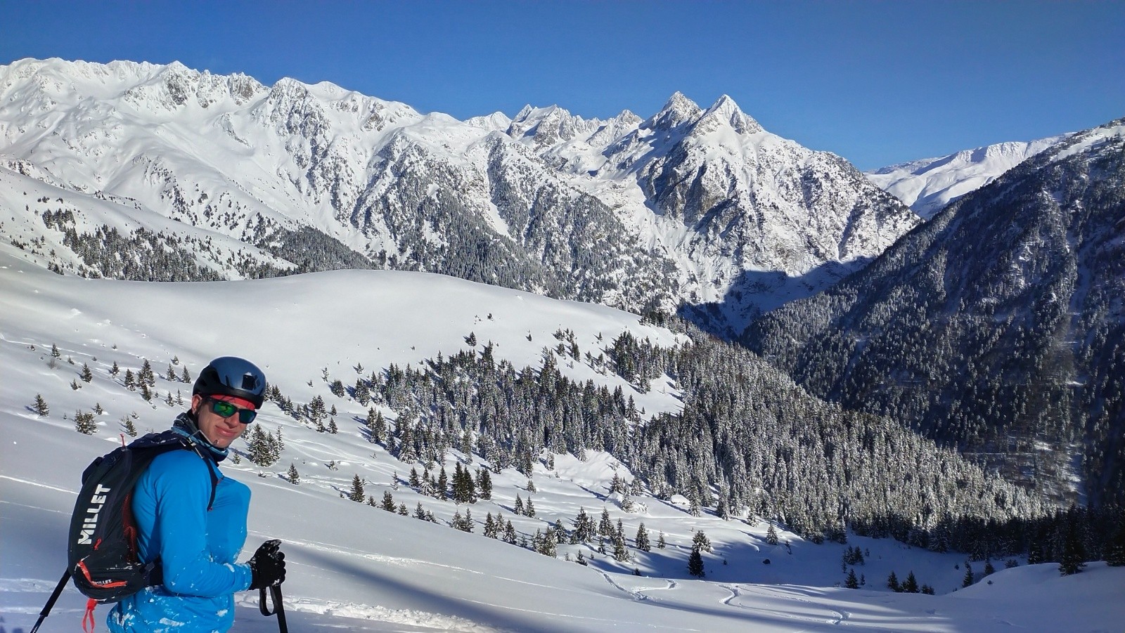 De la neige jusqu'à la taille