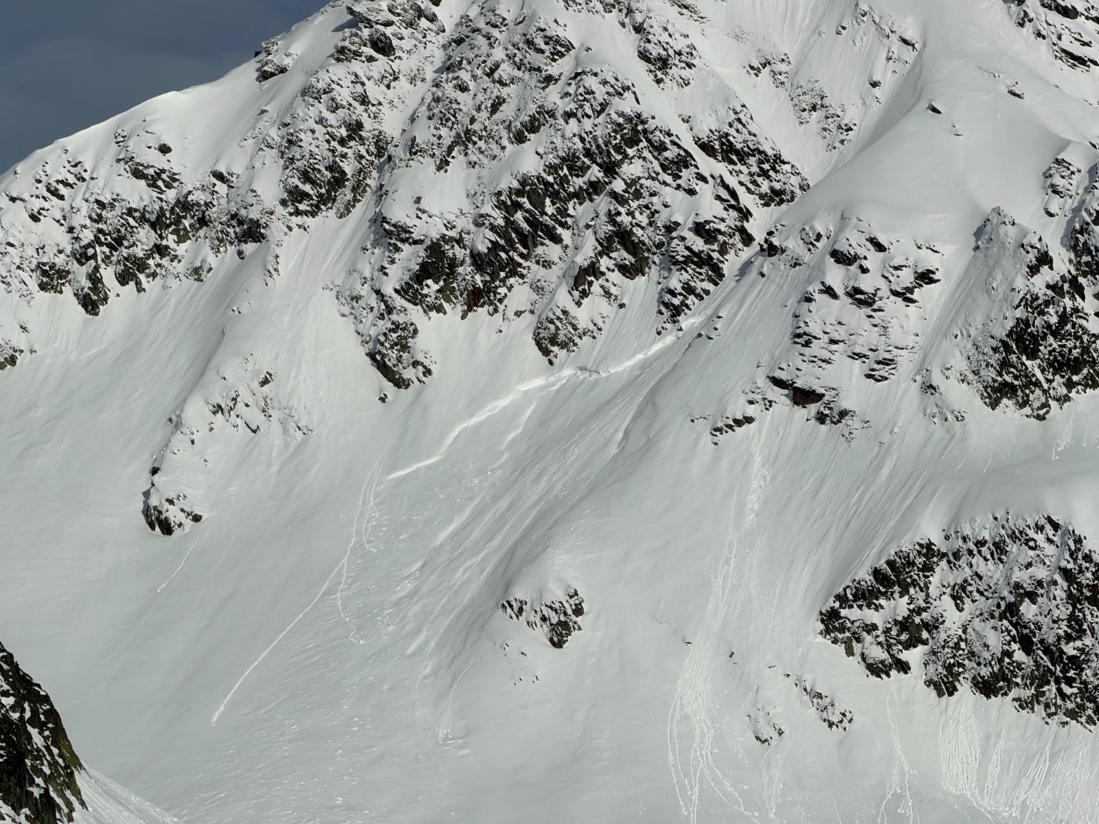 Sous le dôme de vouteret ça semble plus vieux