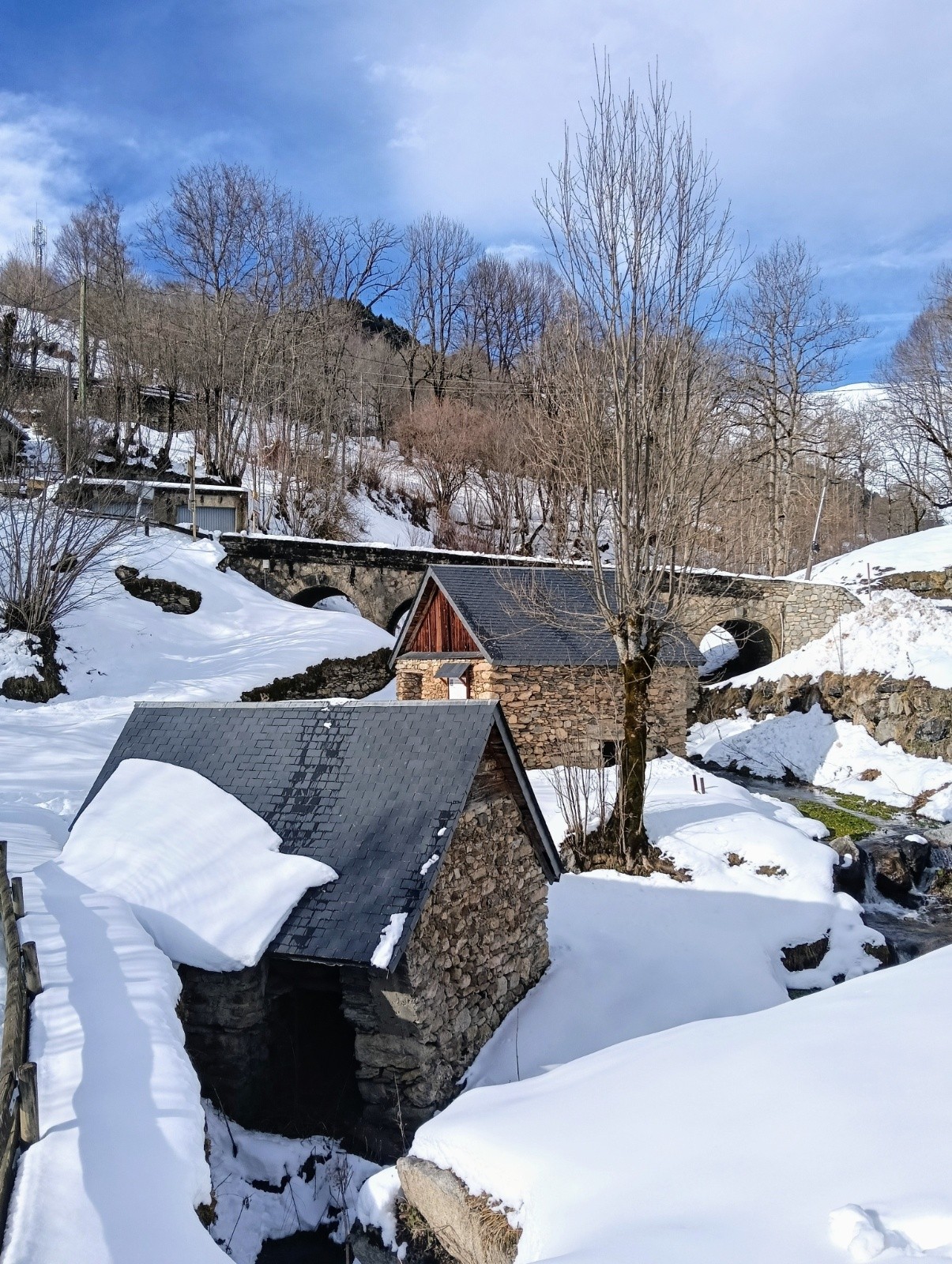 &nbsp;Départ depuis les deux vieux moulins du moyen-âge&nbsp;