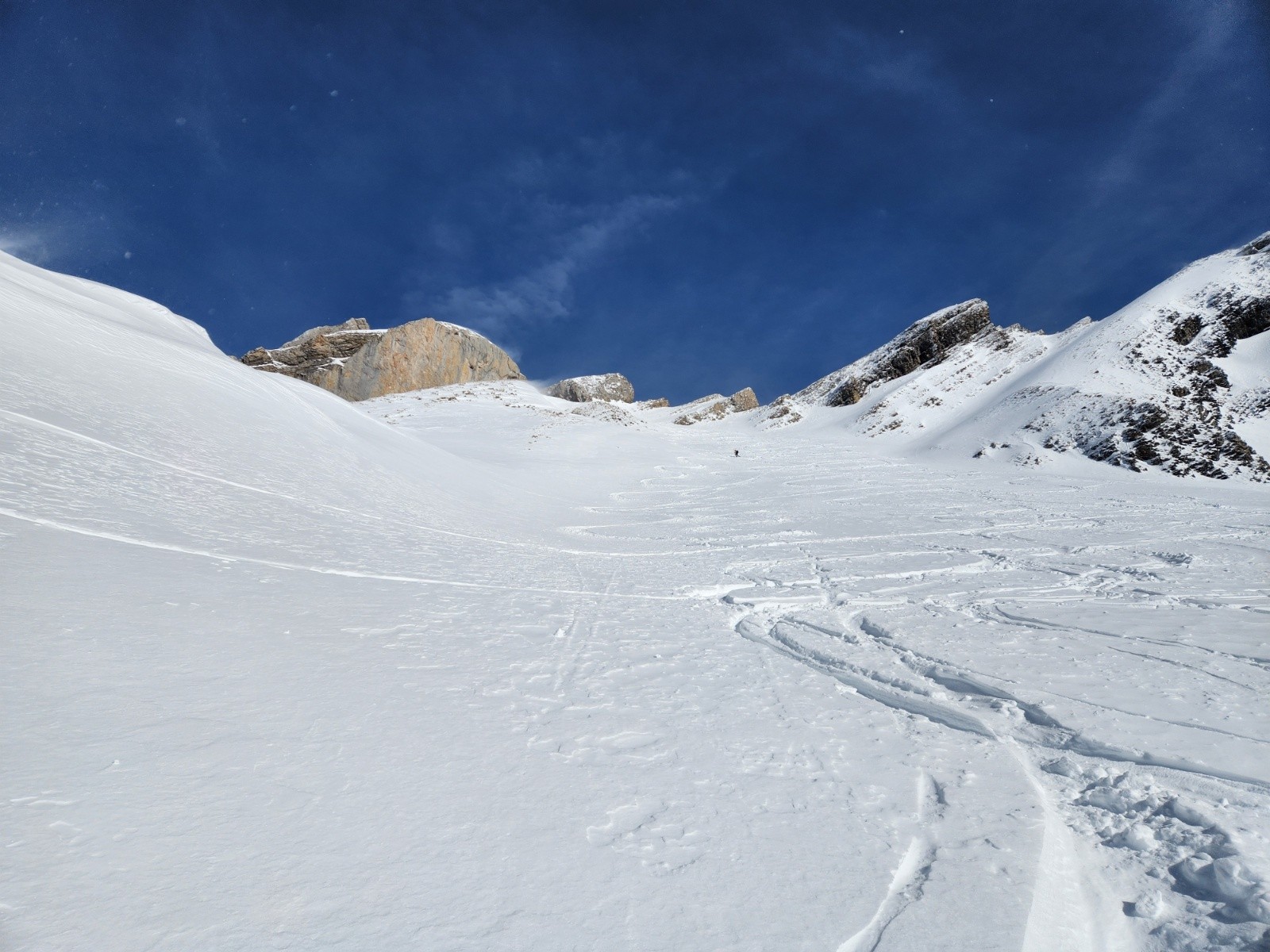 descente de la face du trou de la mouche